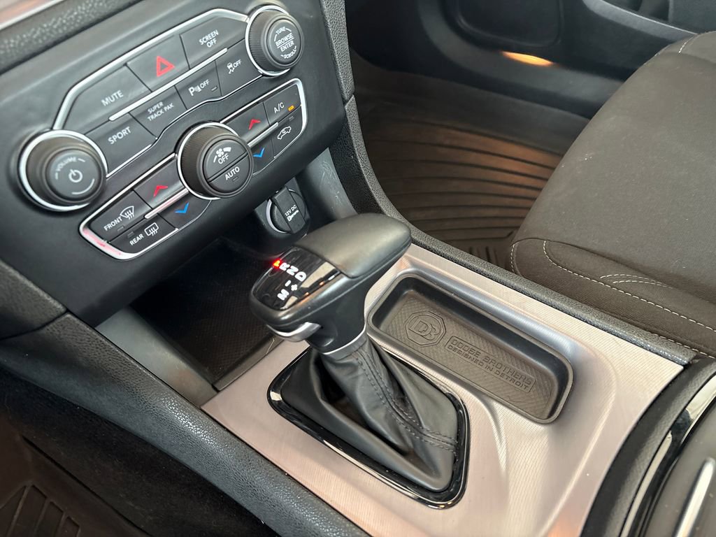 Used 2023 Dodge Charger SXT w/ Blacktop Package image 31