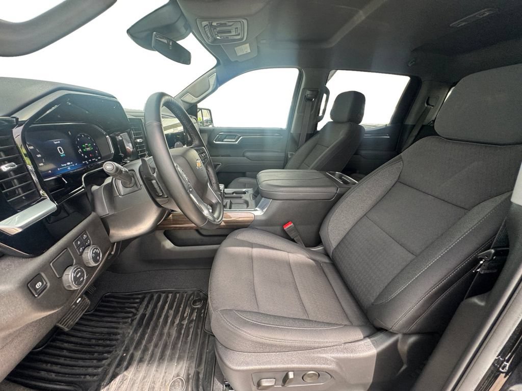 Used 2026 Chevrolet Silverado 1500 LT w/ Texas Edition Plus RWD image 10