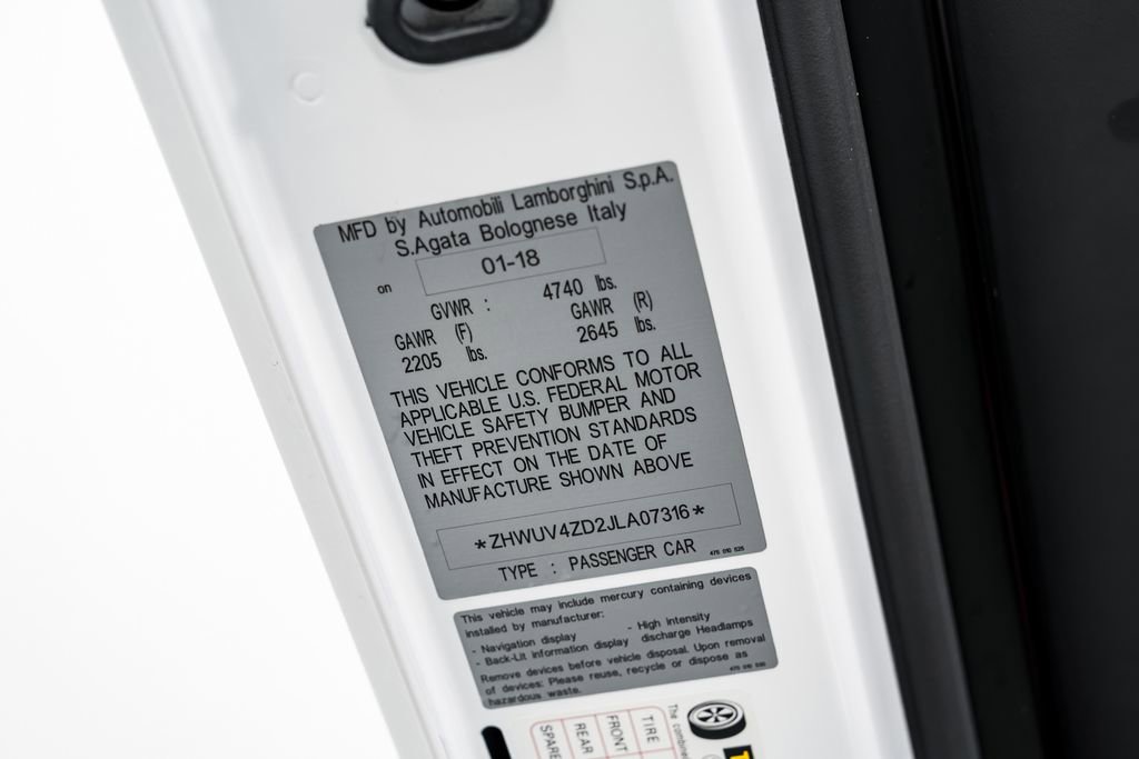 Used 2018 Lamborghini Aventador S image 10
