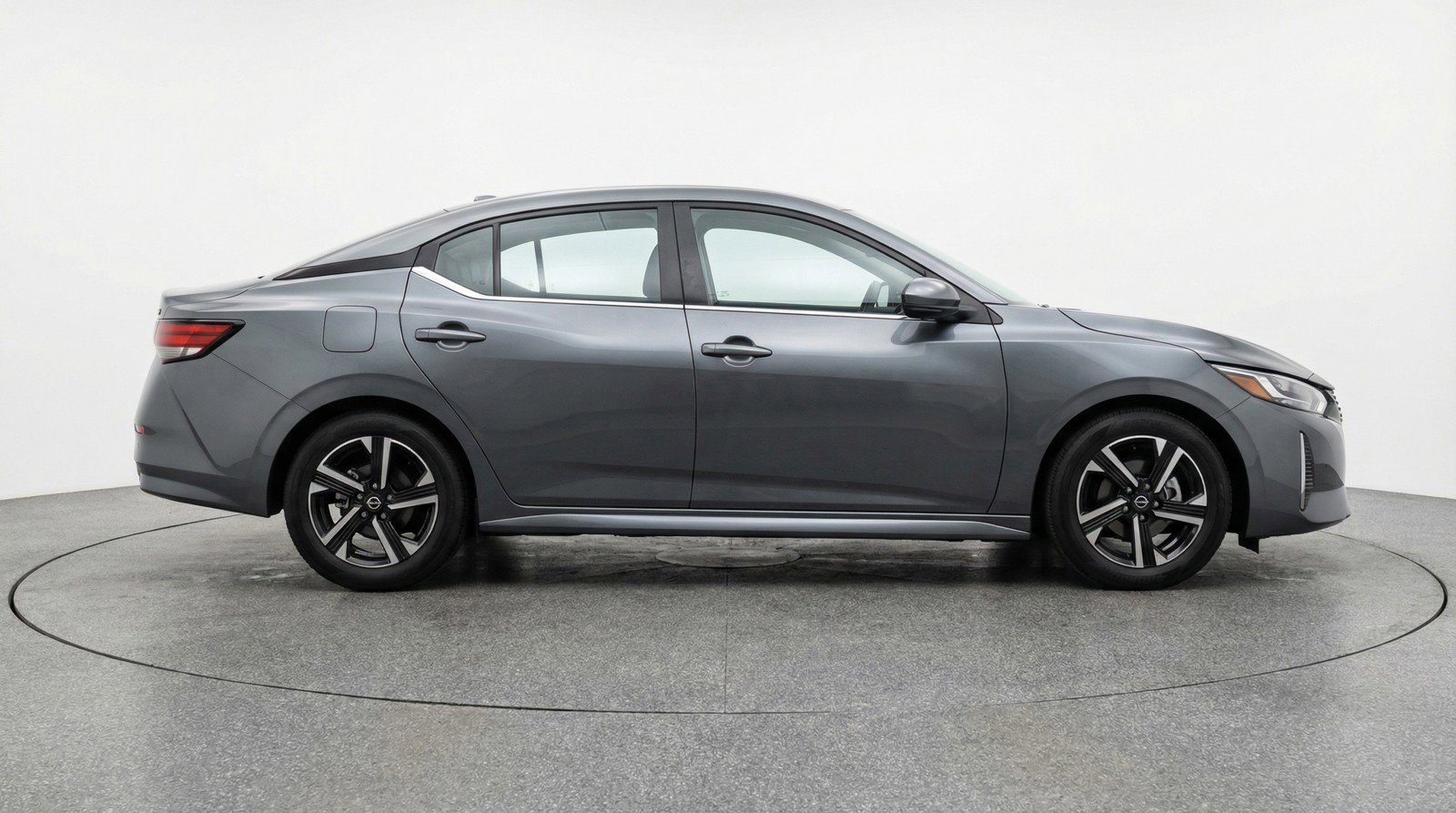 Used 2025 Nissan Sentra SV image 11