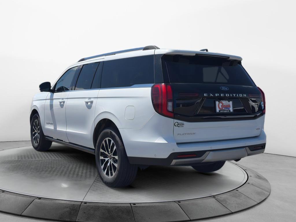 Used 2025 Ford Expedition Max Platinum AWD/4WD image 3