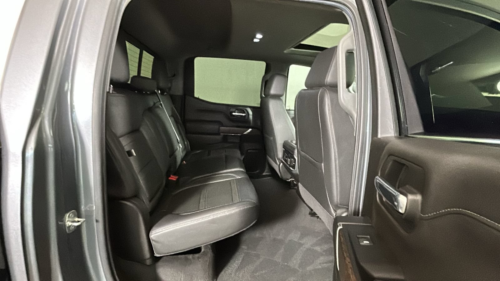 Used 2022 GMC Sierra 1500 Denali w/ Denali Reserve Package AWD/4WD image 34