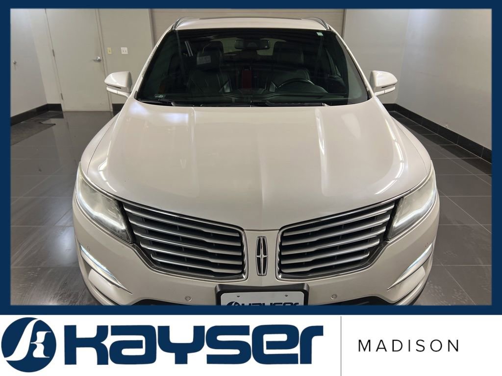 Used 2017 Lincoln MKC Reserve w/ Technology Package AWD/4WD image 2