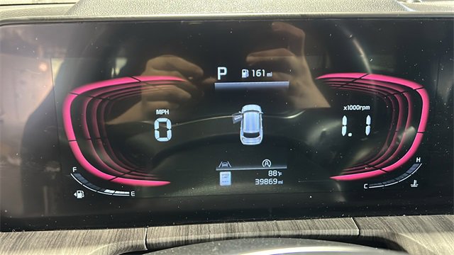 Used 2024 Kia Telluride EX image 29