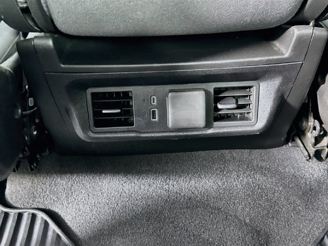 Used 2025 Chevrolet Silverado 1500 LT AWD/4WD image 25