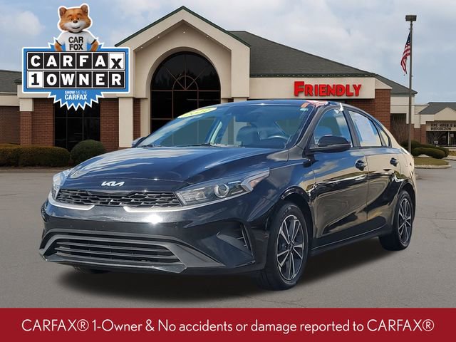 Used 2022 Kia Forte LXS w/ LXS Technology Package image 2