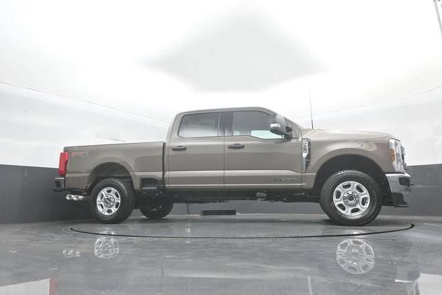 New 2026 Ford F250 XLT w/ FX4 Off-Road Package AWD/4WD image 30