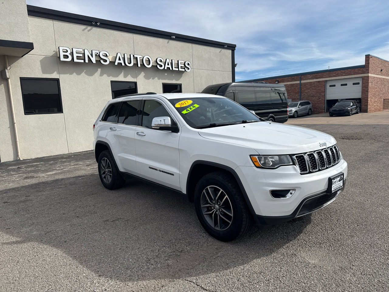 Used 2017 Jeep Grand Cherokee Limited image 4