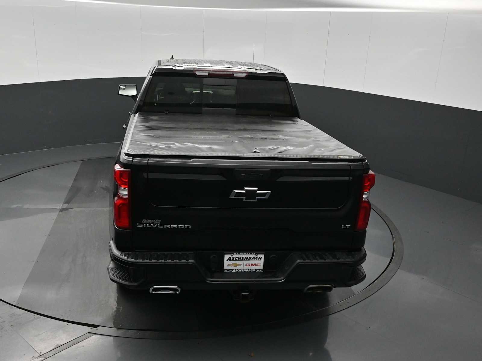 Used 2022 Chevrolet Silverado 1500 LT Trail Boss w/ Convenience Package II image 16