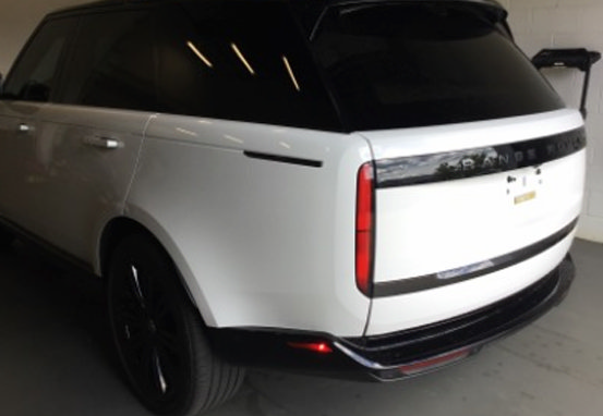 Used 2025 Land Rover Range Rover SE AWD/4WD image 6