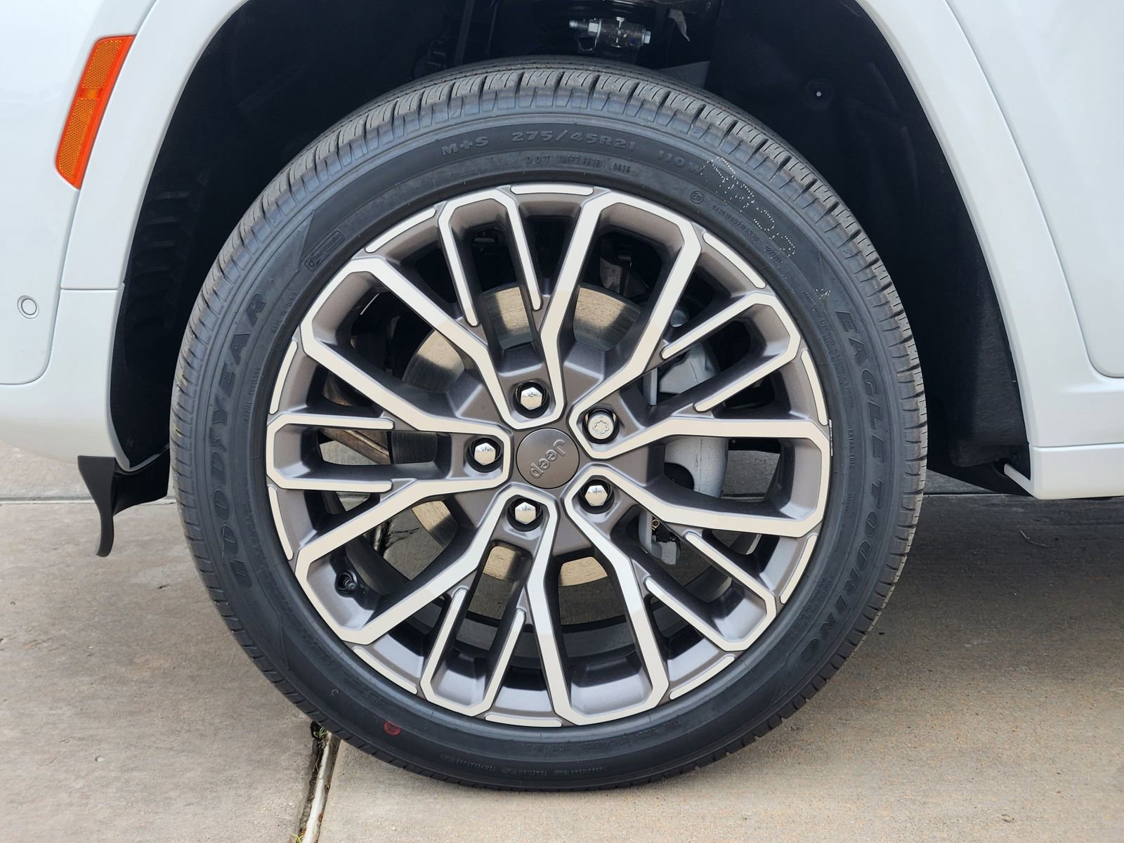 New 2026 Jeep Grand Cherokee Summit AWD/4WD image 11