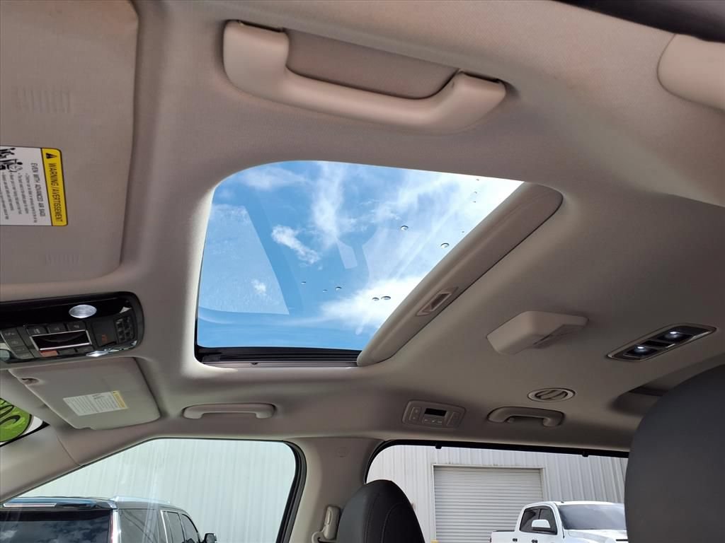 Used 2026 Kia Carnival SX Prestige FWD image 21