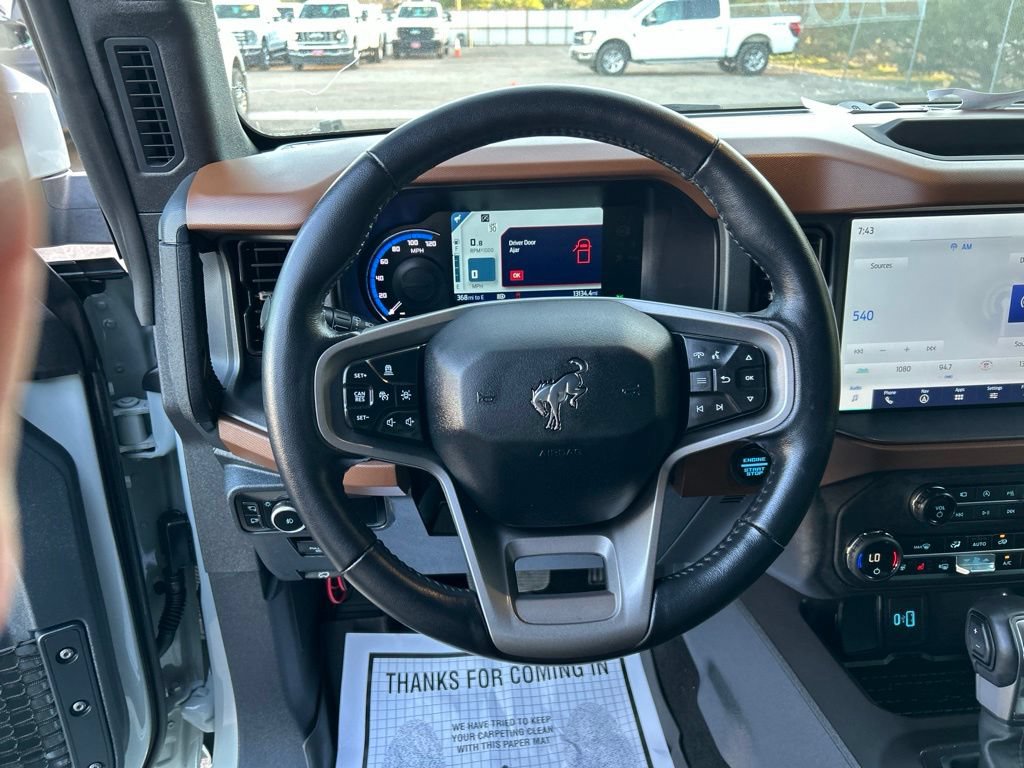 Used 2024 Ford Bronco Outer Banks AWD/4WD image 15