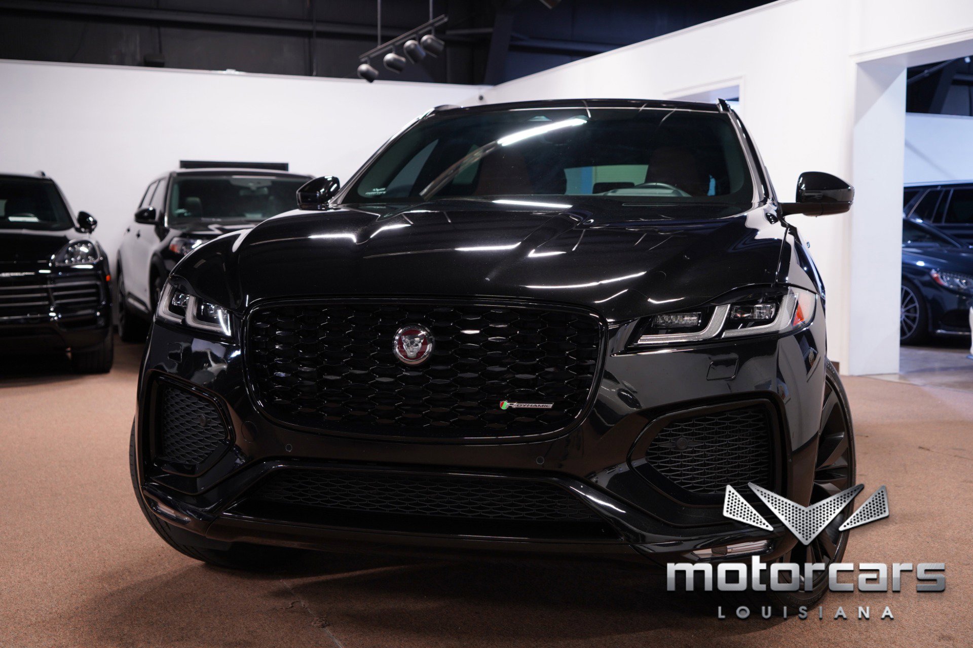 Used 2023 Jaguar F-PACE R-Dynamic S AWD/4WD image 1