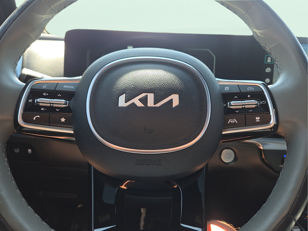 Used 2024 Kia Sorento SX Prestige w/ Sage Leather Package AWD/4WD image 19