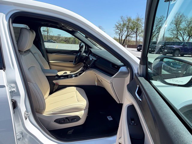 New 2026 Jeep Grand Cherokee Limited w/ Limited Altitude Package AWD/4WD image 29