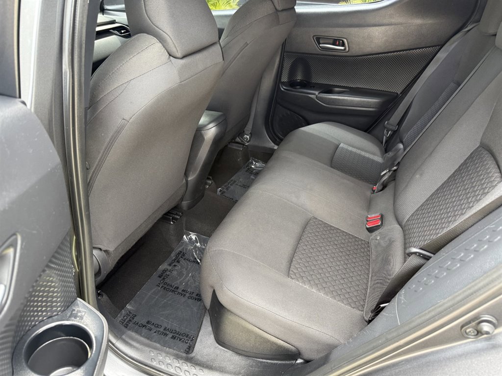 Used 2021 Toyota C-HR LE image 10