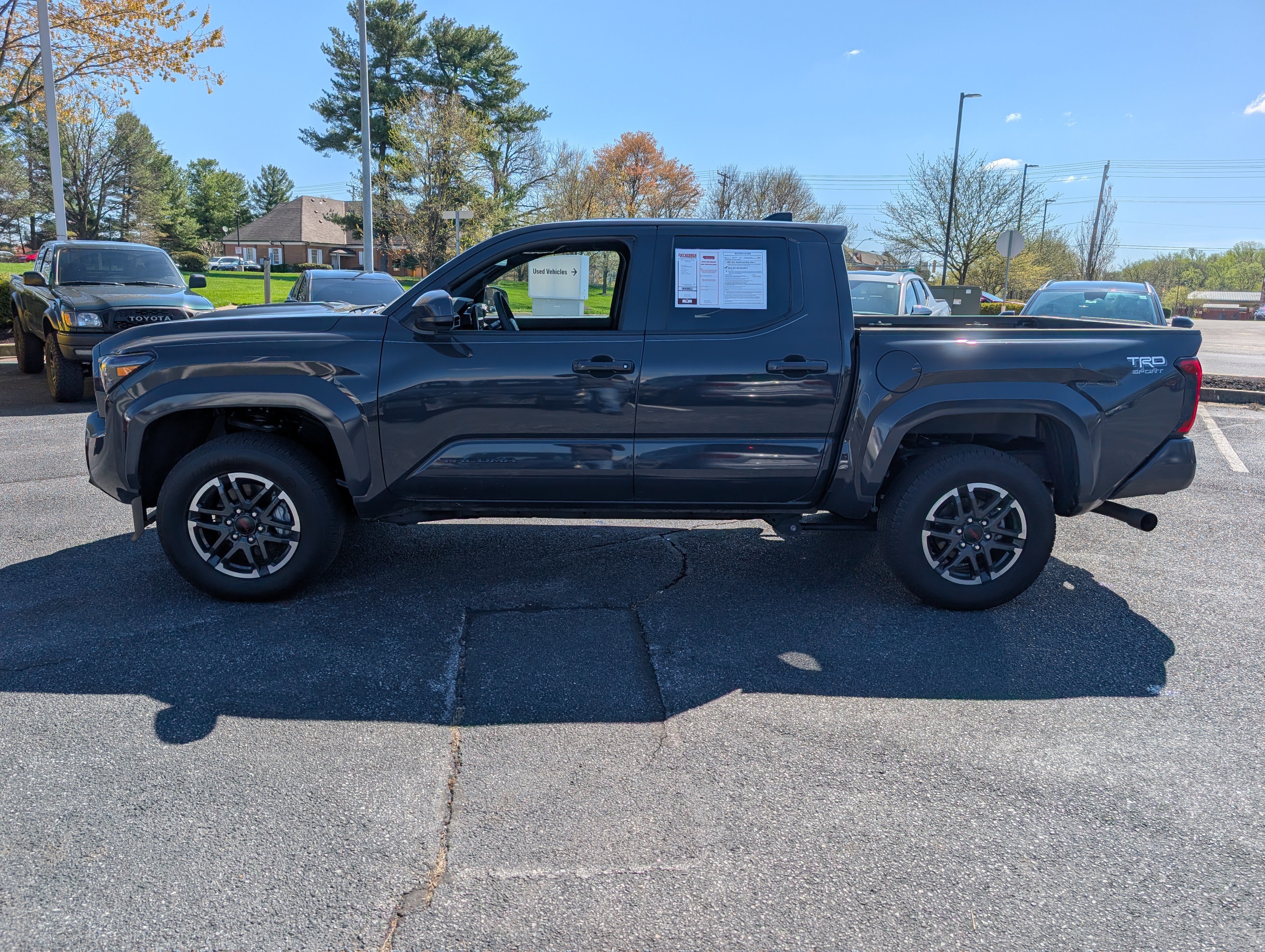 Certified 2025 Toyota Tacoma TRD Sport AWD/4WD image 6