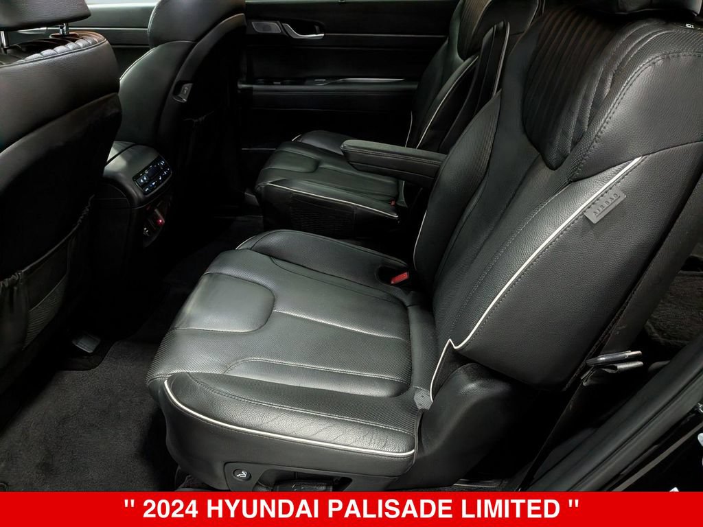 Used 2024 Hyundai Palisade Limited AWD/4WD image 31