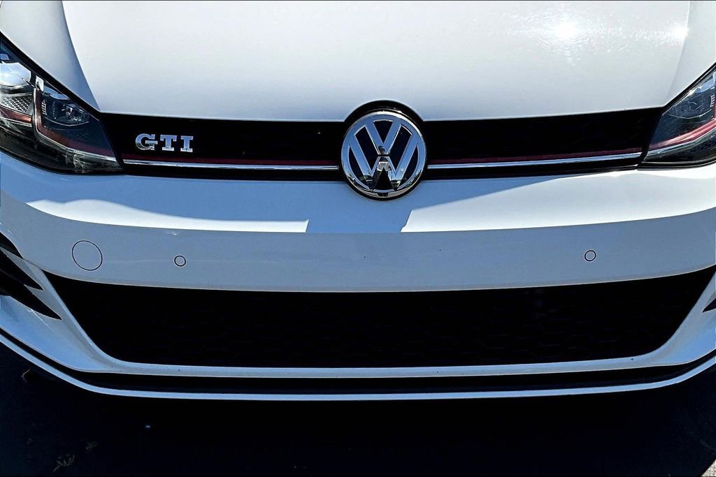 Used 2018 Volkswagen GTI Autobahn image 23