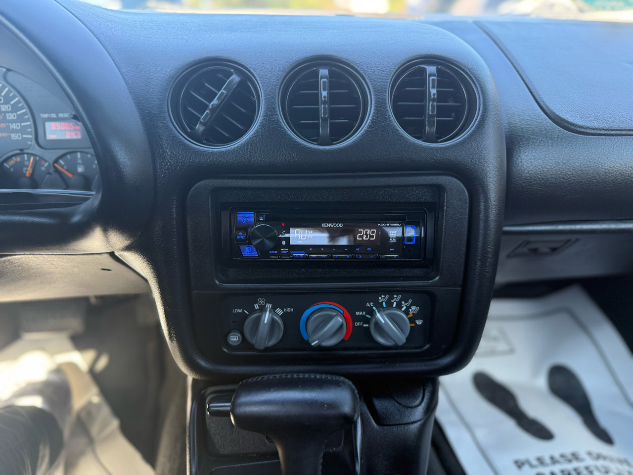 Used 2001 Pontiac Firebird Formula w/ 75th Anniversary Pkg image 18