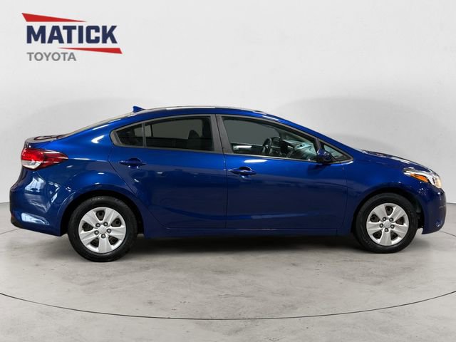 Used 2017 Kia Forte LX image 8