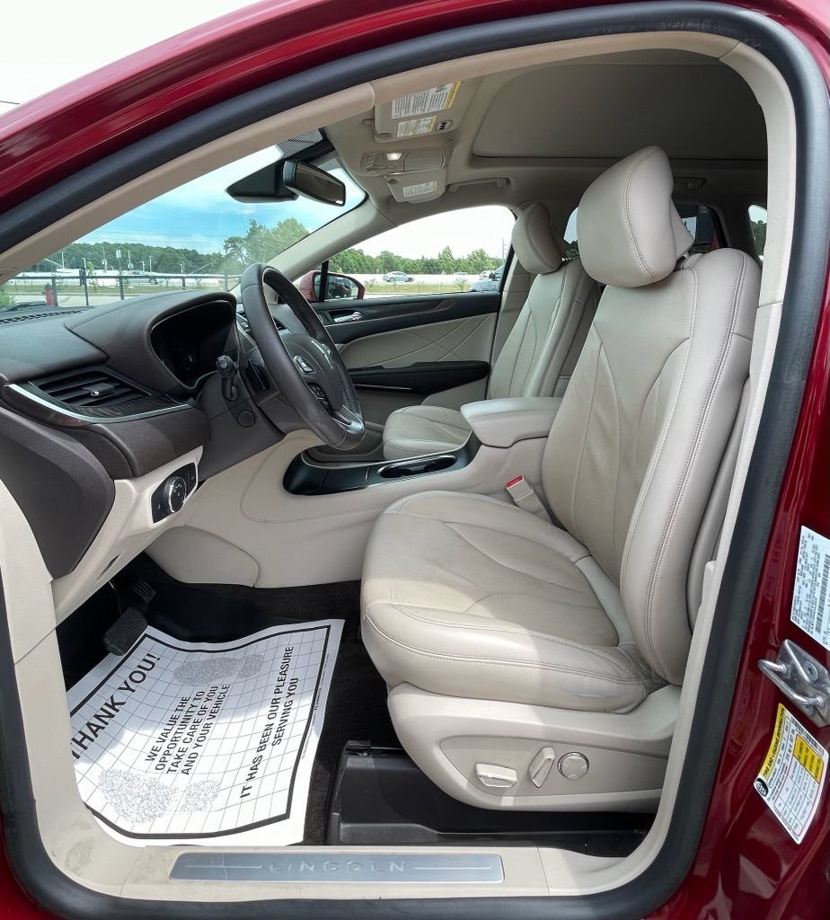 Used 2018 Lincoln MKC Reserve AWD/4WD image 16