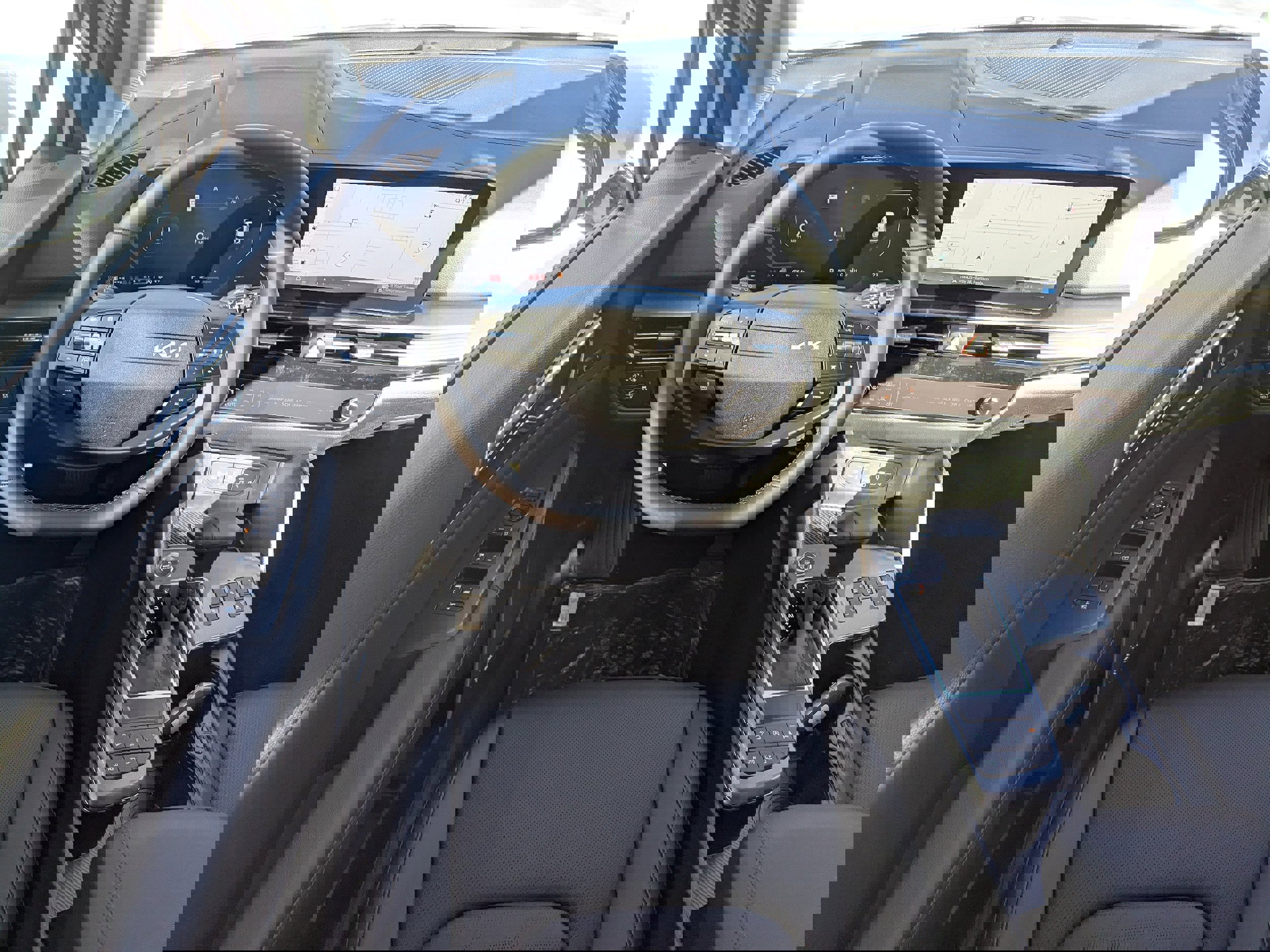 New 2026 Kia Sportage SX image 7