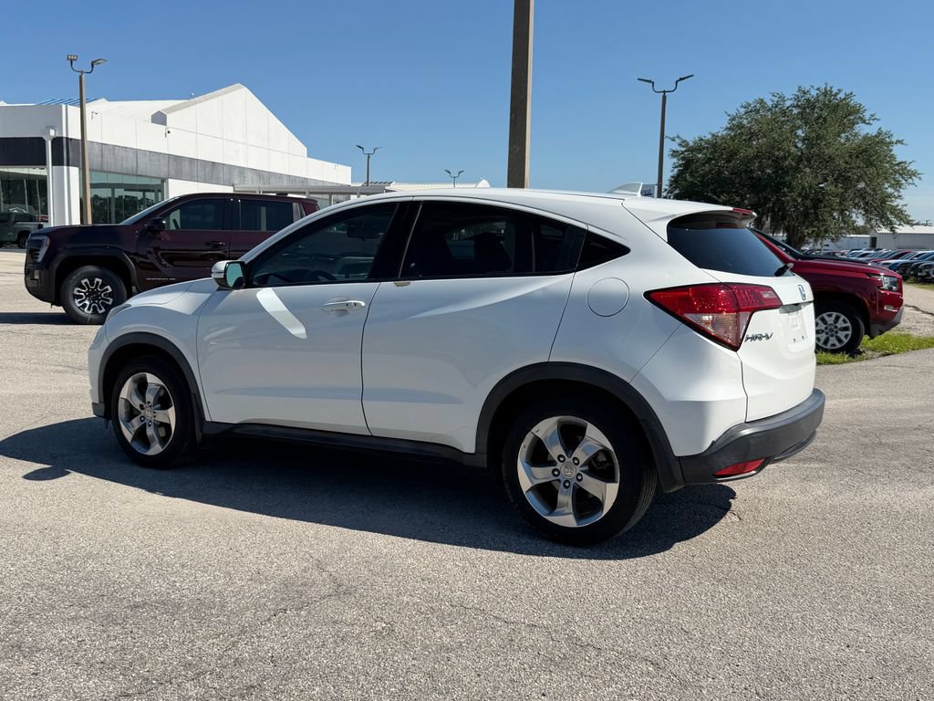 Used 2017 Honda HR-V EX image 7