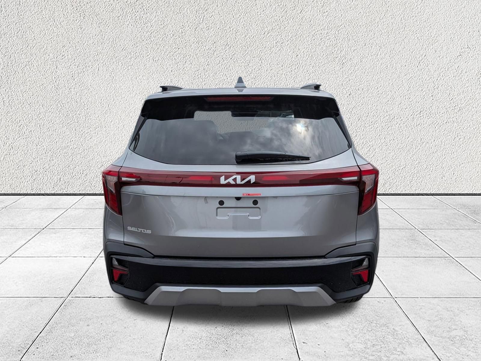 New 2026 Kia Seltos S FWD image 4