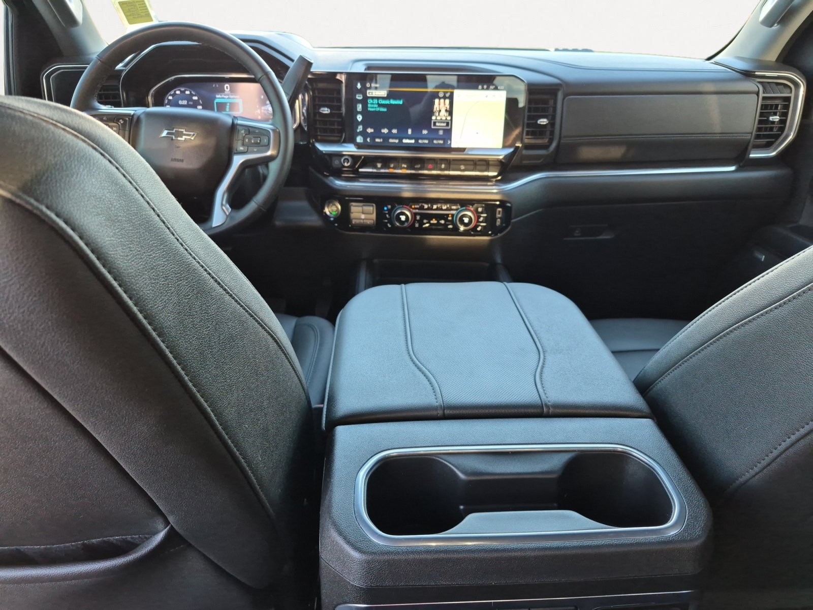 Used 2025 Chevrolet Silverado 2500 LTZ w/ Trail Boss Package AWD/4WD image 3