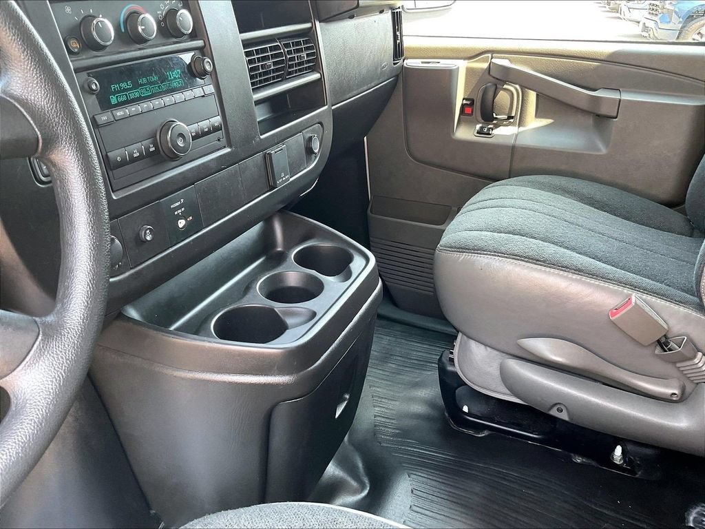 Used 2025 GMC Savana 2500 w/ Driver Convenience Package RWD image 19
