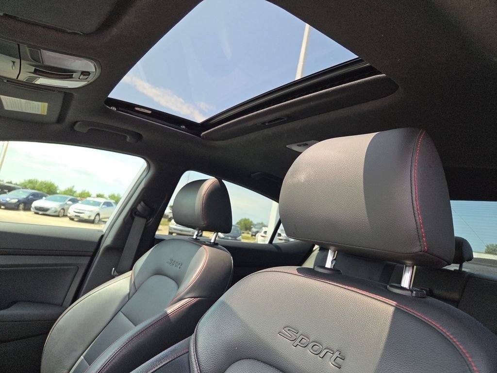 Used 2018 Hyundai Elantra Sport FWD image 8
