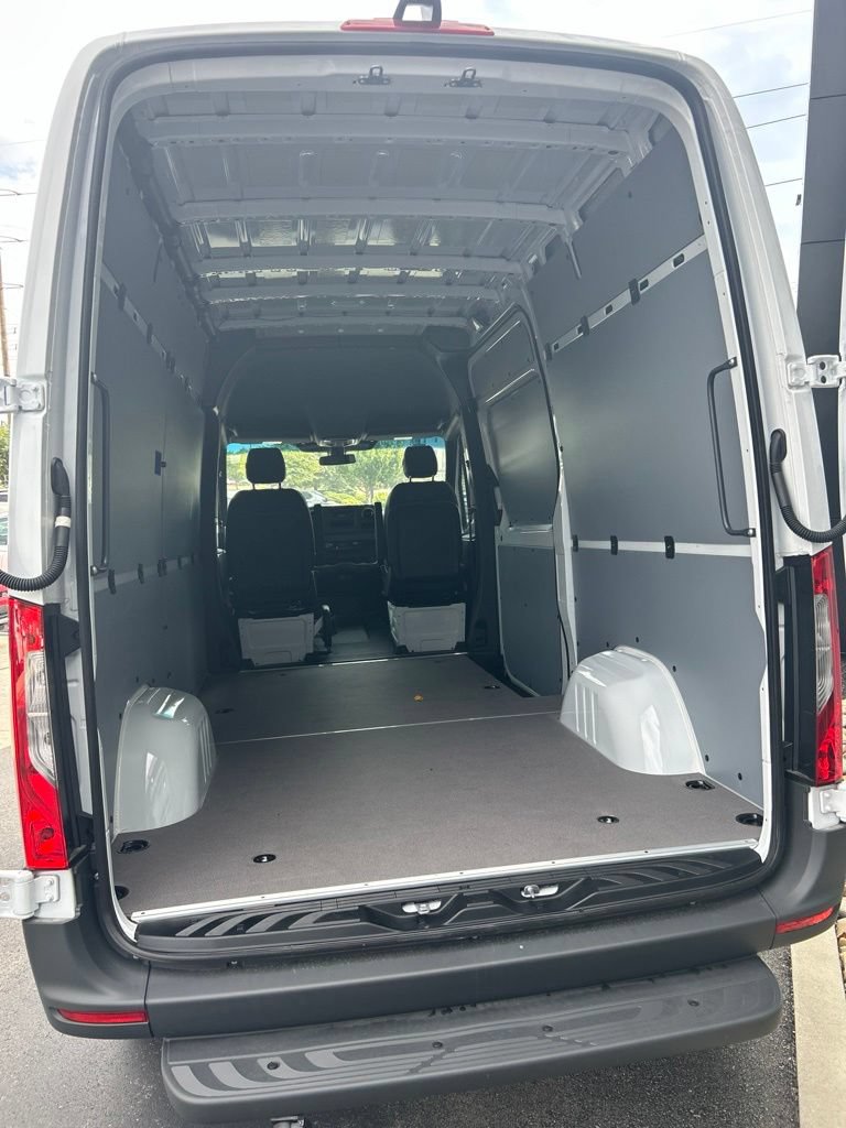 New 2026 Mercedes-Benz Sprinter 2500 image 6