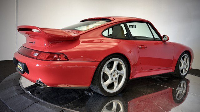 Used 1998 Porsche 911 GT3 RS image 26