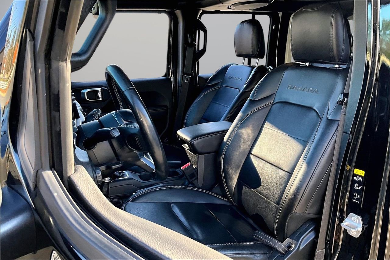 Certified 2023 Jeep Wrangler Sahara w/ Cold Weather Group image 21