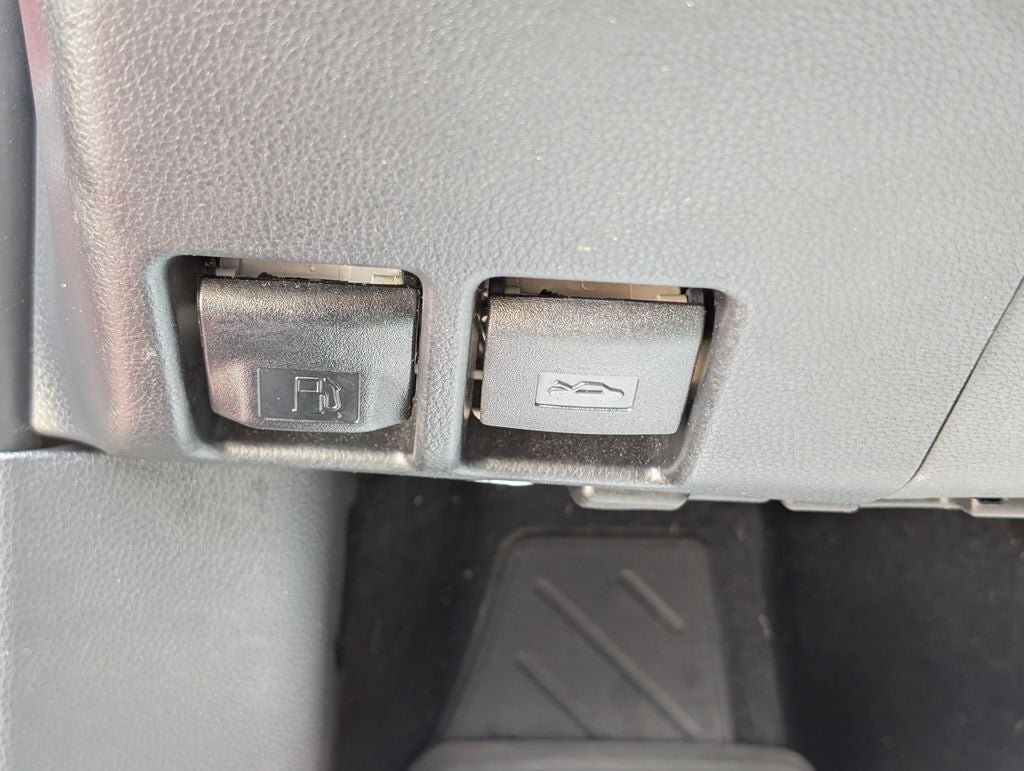 Certified 2023 Toyota RAV4 XLE AWD/4WD image 13