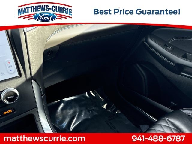 Certified 2024 Ford Edge Titanium image 23