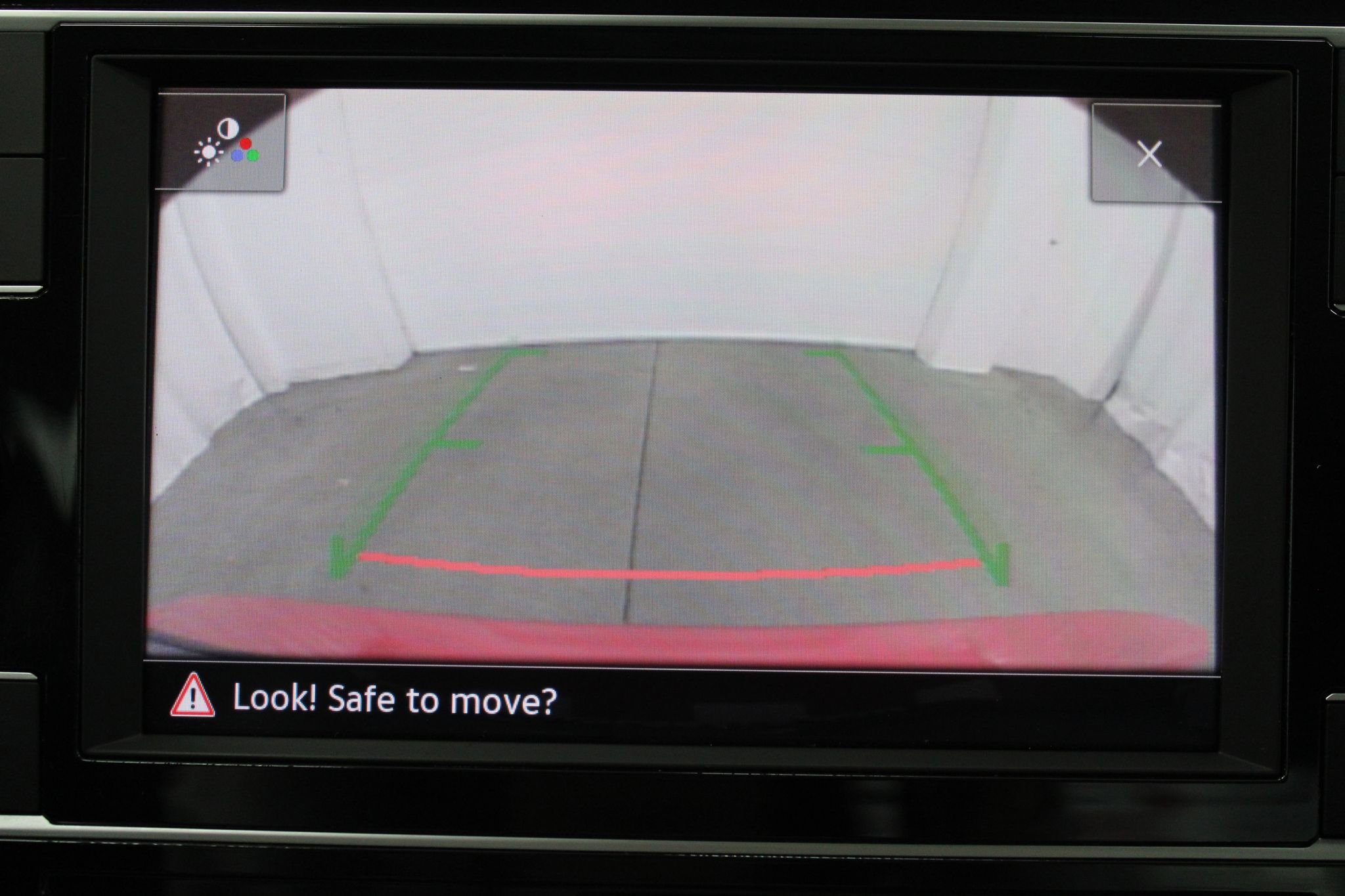 Used 2023 Volkswagen Jetta SE image 32