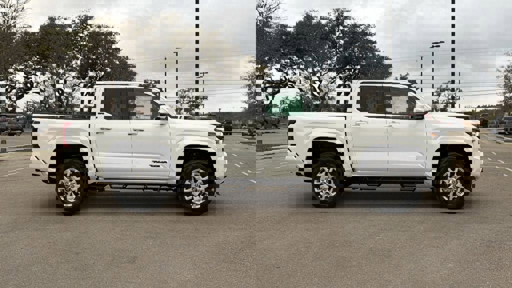 New 2026 Toyota Tacoma SR5 image 4