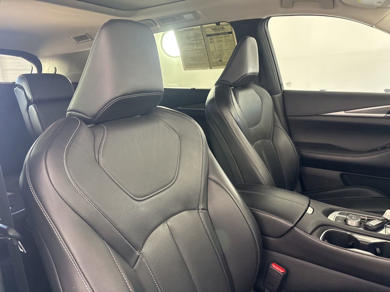 Used 2023 INFINITI QX60 Luxe w/ Cargo Package image 30
