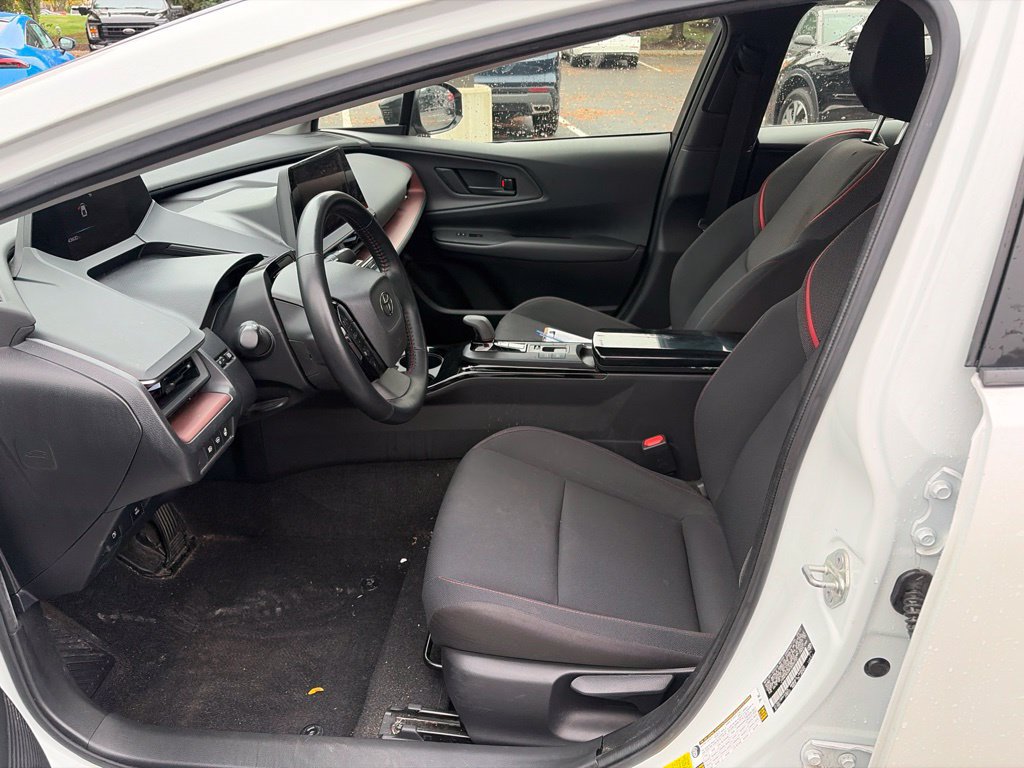 Used 2023 Toyota Prius Prime FWD image 11