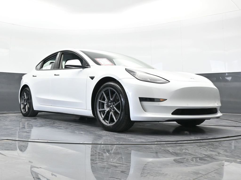 Used 2021 Tesla Model 3 Standard Range Plus image 61
