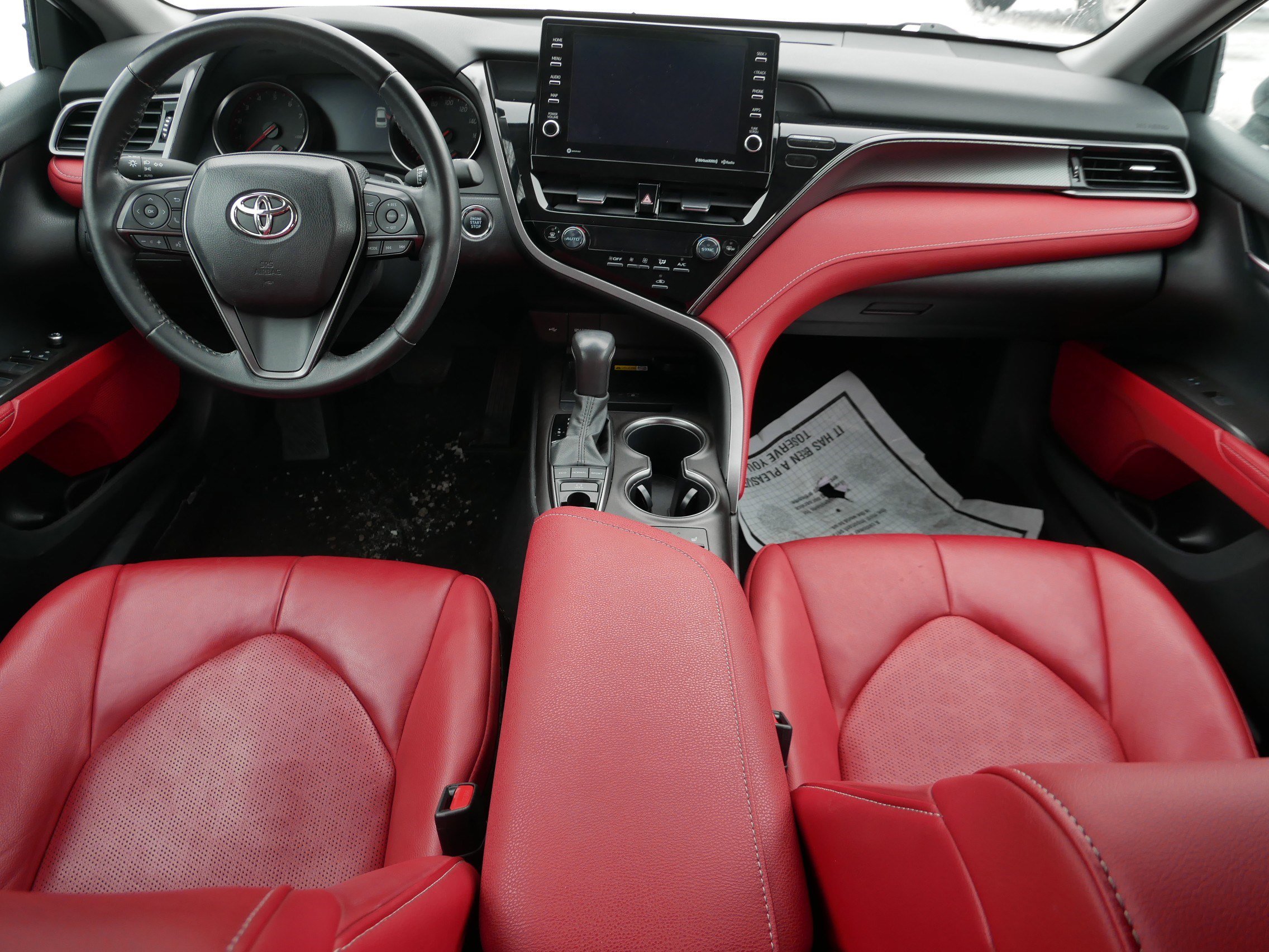 Used 2023 Toyota Camry XSE FWD image 10