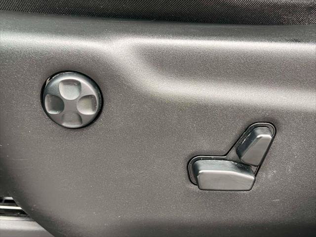 Used 2020 Jeep Grand Cherokee Limited image 16