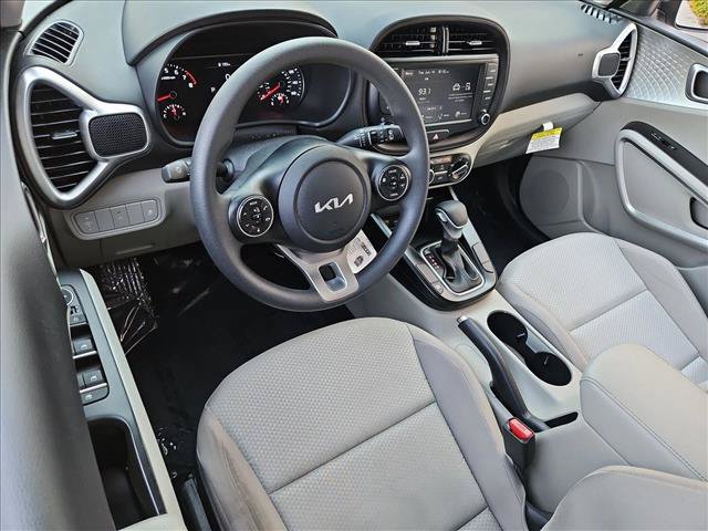 Used 2022 Kia Soul LX FWD image 10