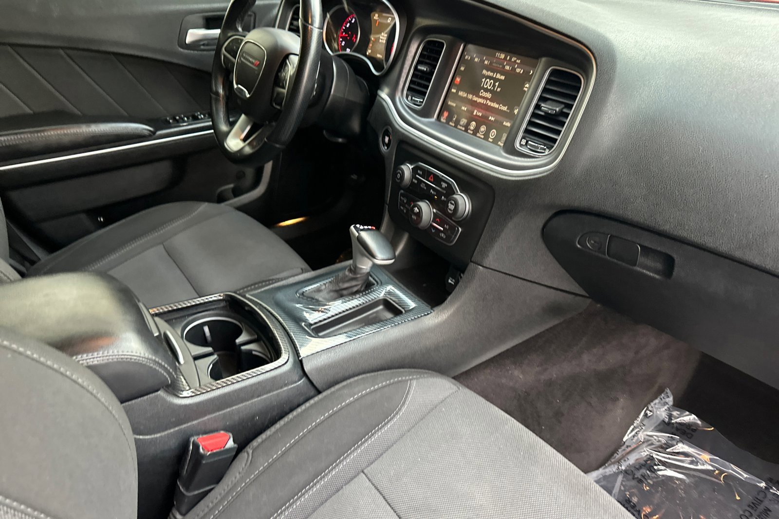 Used 2018 Dodge Charger GT image 12