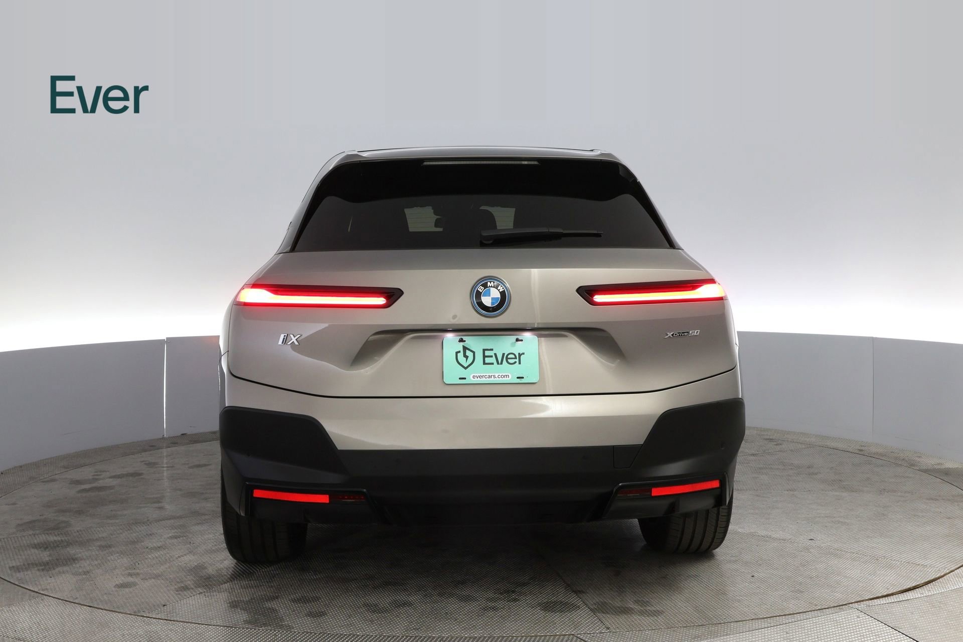 Used 2022 BMW iX xDrive50 w/ Convenience Package AWD/4WD image 15
