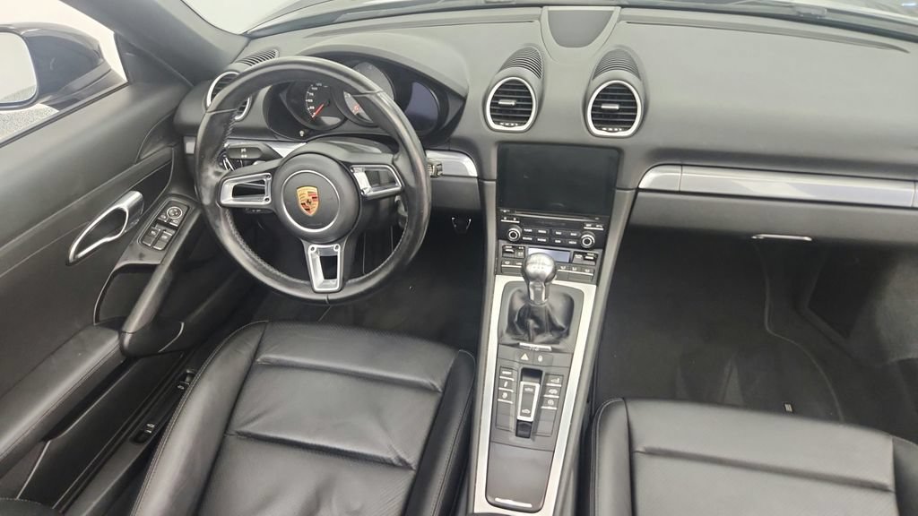 Used 2018 Porsche 718 Boxster S RWD image 29