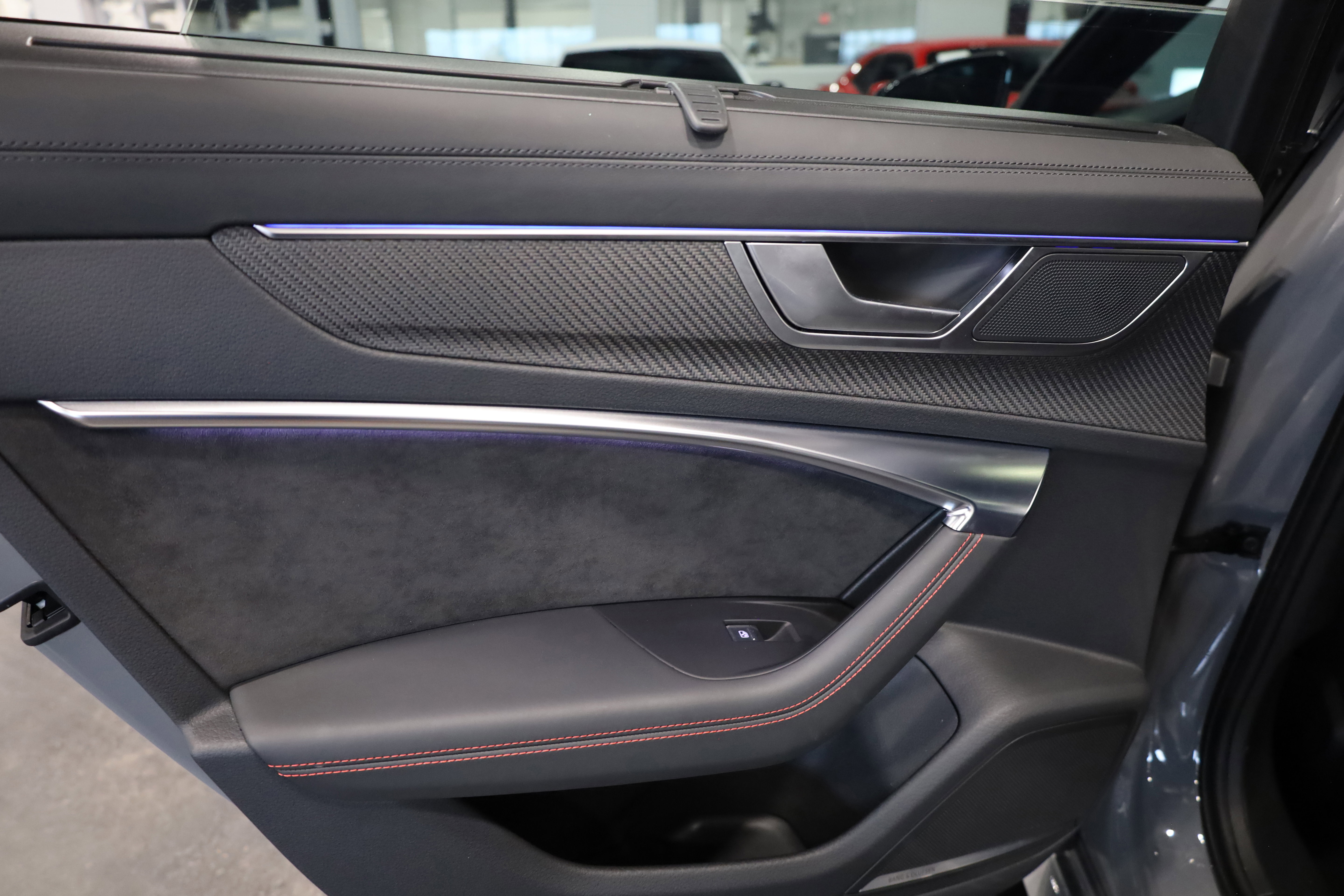 Used 2021 Audi RS 6 image 32